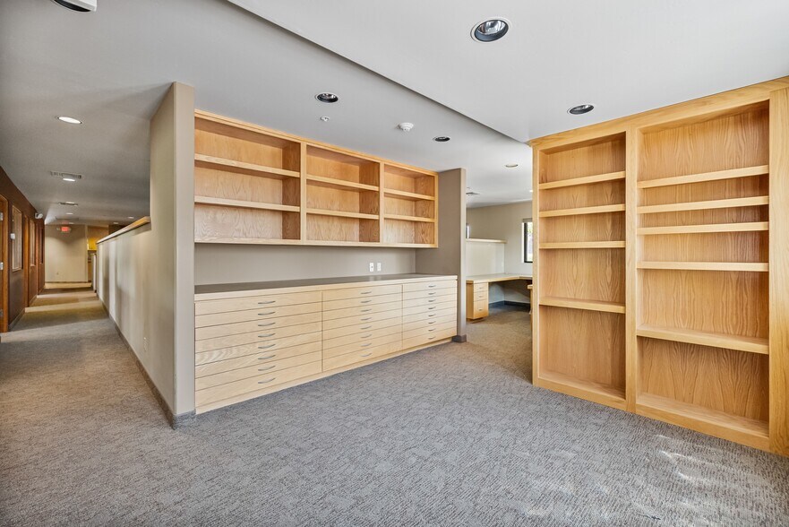 More Photos Of 75 Kallof Pl, Sedona Loft Creative Space For Lease