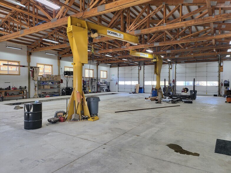 More Photos Of 115 Butte Hill Rd, Woodland Industrial For Lease
