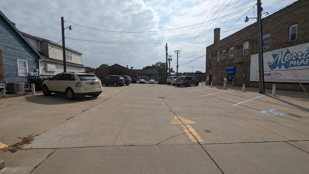 More Photos Of 608 Main st, Mishawaka General Retail For Sale