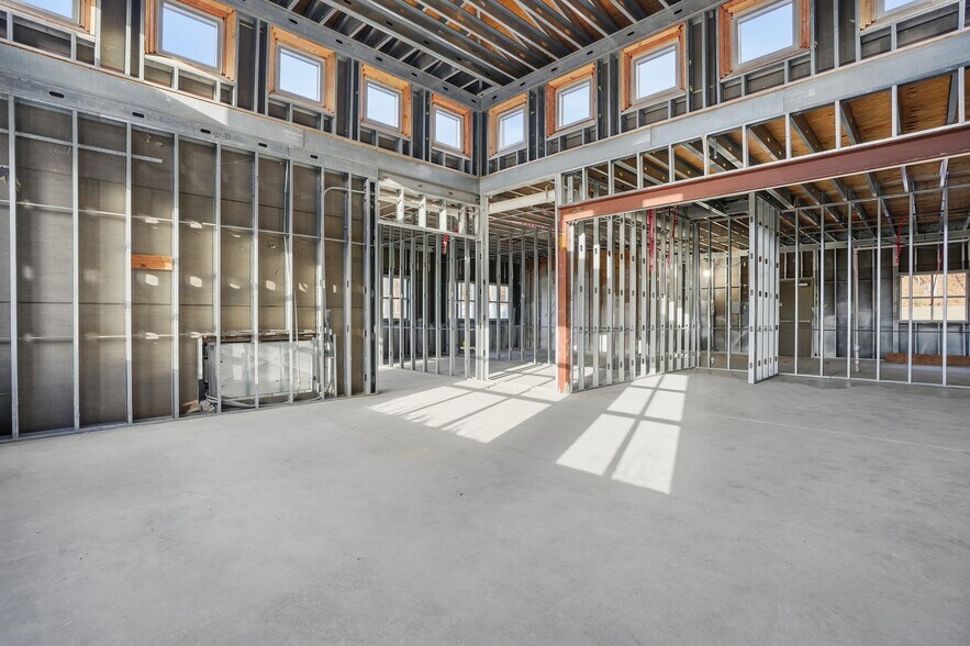 More Photos Of 113 Pocono Dr, Milford Office For Sale