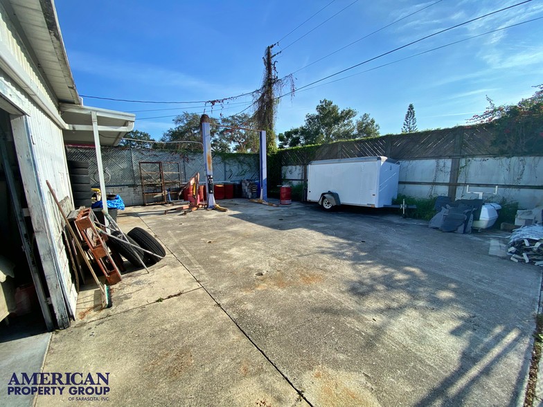 More Photos Of 2640 Stickney Point Rd, Sarasota Auto Repair For Sale