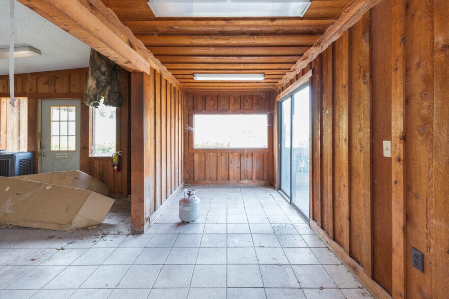 More Photos Of 13815 21st St, Dade City Auto Dealership For Sale