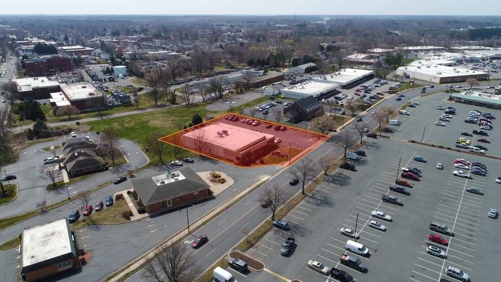 More Photos Of 102 Marlboro Ave, Easton Freestanding For Lease