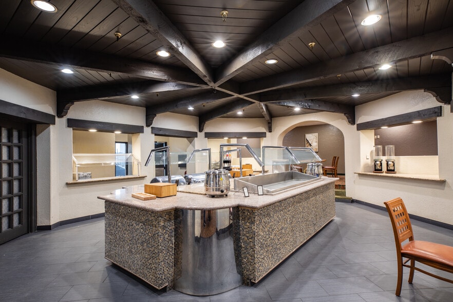 More Photos Of 6780 Southwest Fwy, Houston Multifamily For Sale
