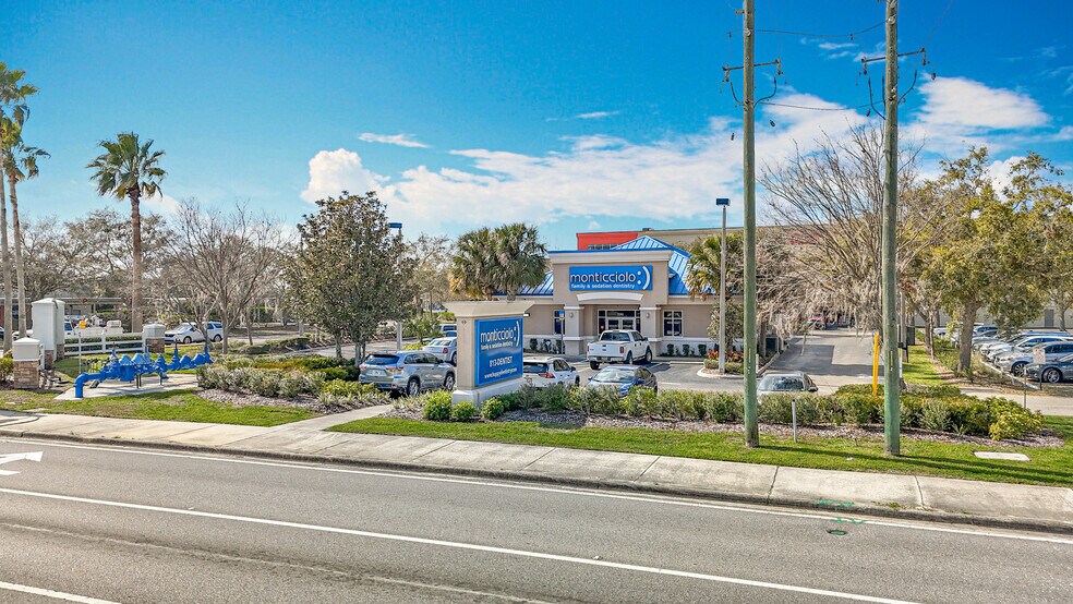 More Photos Of 2301 Collier Pky, Land O' Lakes Medical For Sale