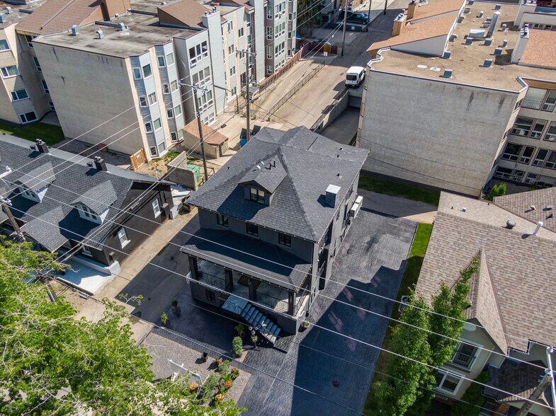 More Photos Of 11833 102 Ave NW, Edmonton Medical For Sale