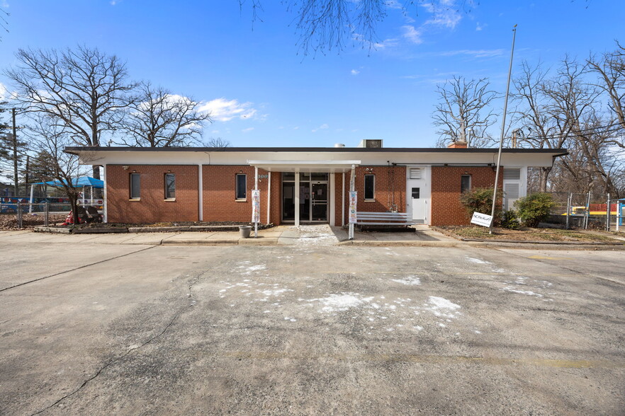 Primary Photo Of 2300 Spring Garden St, Greensboro Daycare Center For Sale