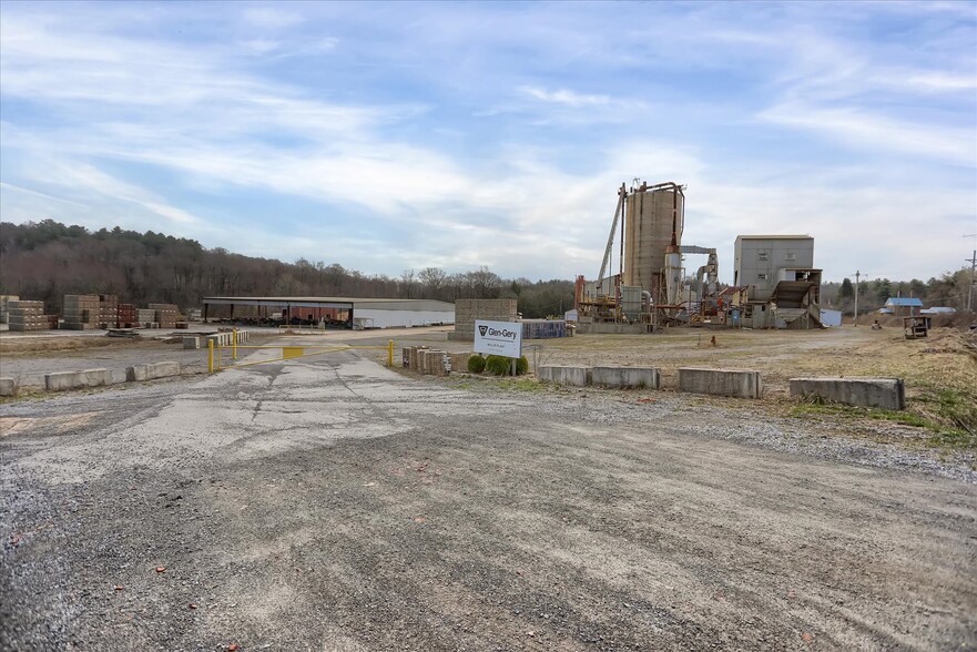 Primary Photo Of 24 Pinetop rd, Bigler Manufacturing For Sale