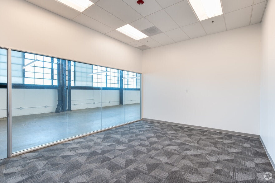 More Photos Of 1933 Davis St, San Leandro Unknown For Lease