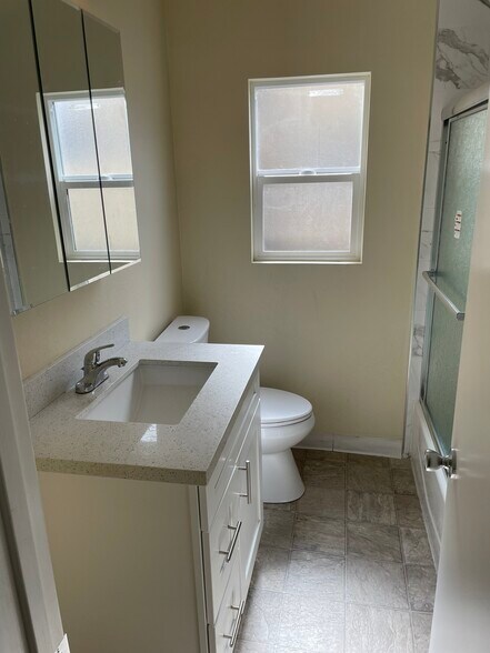 More Photos Of 10223 Darby Ave, Inglewood Apartments For Sale