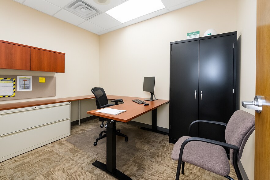 More Photos Of 900 Kraft Dr SE, Melrose Light Distribution For Lease