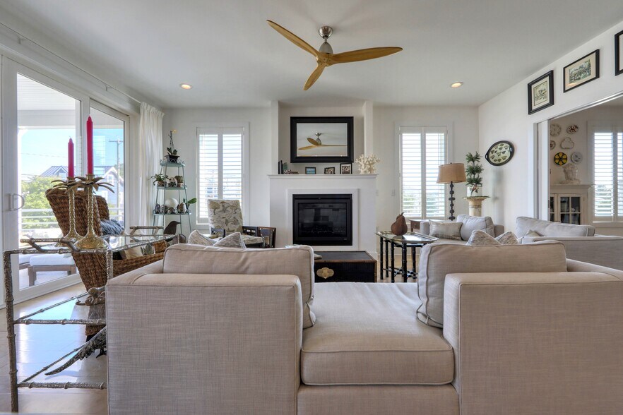 More Photos Of 205 E Savannah Rd, Lewes Specialty For Sale