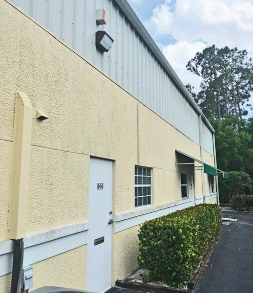 Primary Photo Of 4776 Radio Rd, Naples Warehouse For Lease