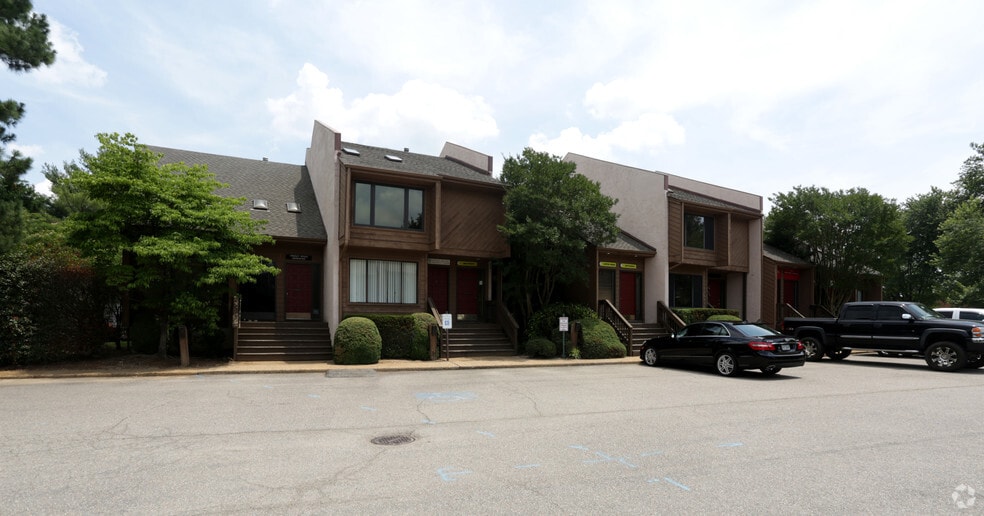 More Photos Of 400 Southlake Blvd, Richmond Office For Lease