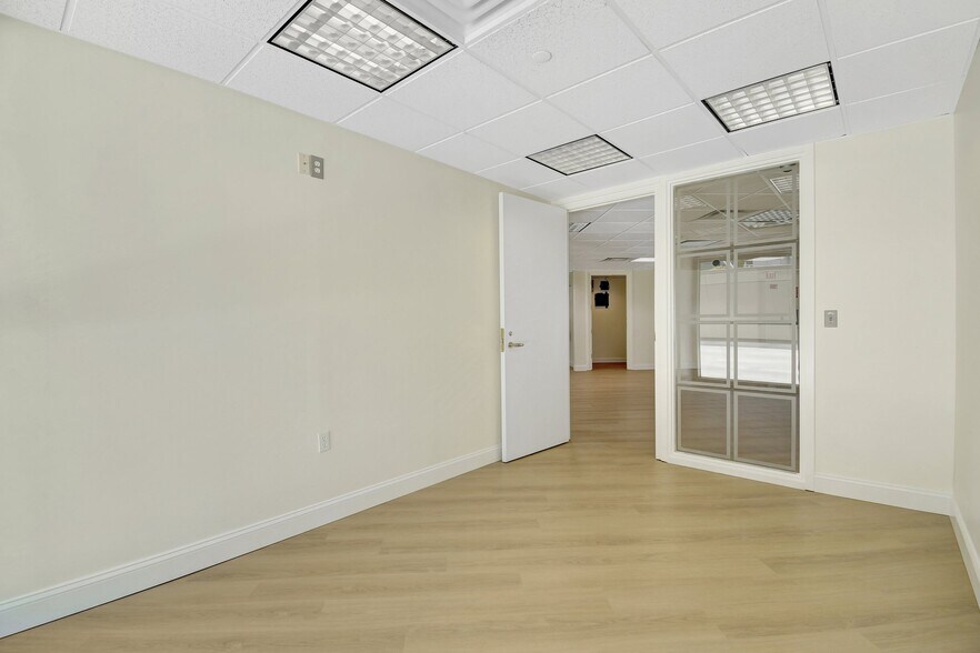 More Photos Of 200 S Andrews Ave, Fort Lauderdale Medical For Sale