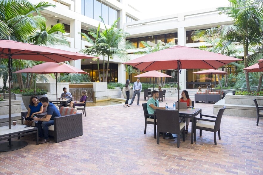 More Photos Of 9191 Towne Centre Dr, San Diego Office For Lease