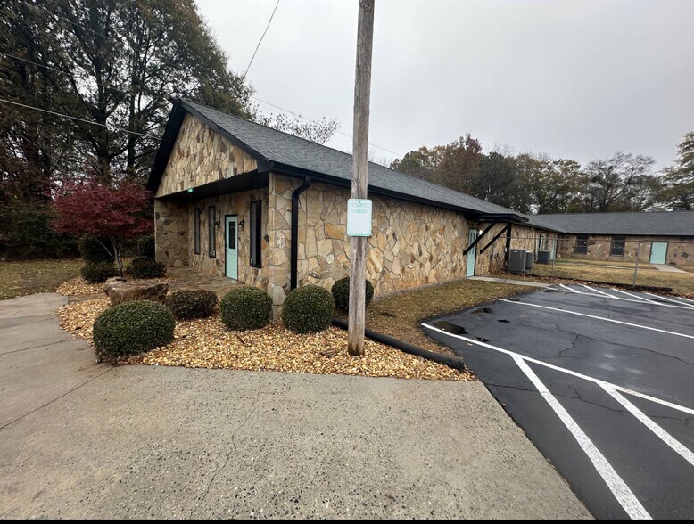 More Photos Of 11550 Tara Blvd, Hampton Rehabilitation Center For Sale