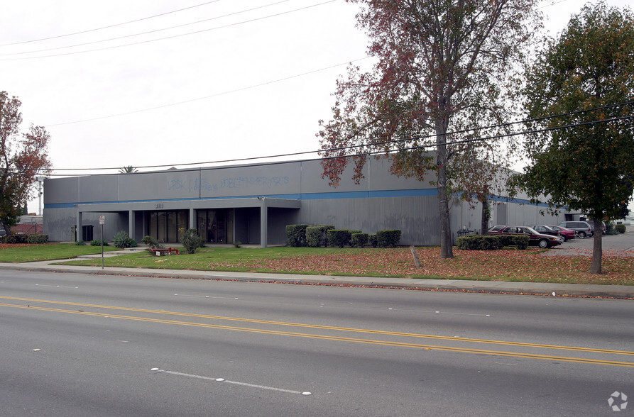 Primary Photo Of 3111 N Alameda St, Compton Warehouse For Lease