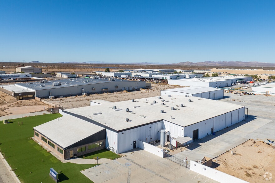 More Photos Of 9486 Holly Rd, Adelanto Warehouse For Sale
