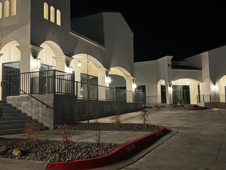 More Photos Of 7451 Paseo Del Norte Blvd, El Paso Medical For Sale