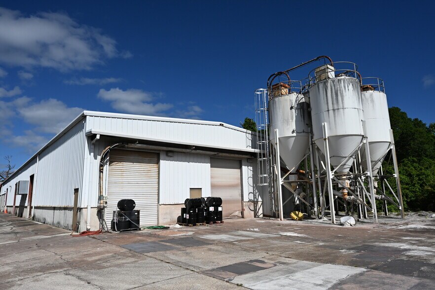 More Photos Of 2020 Murrell Rd, Rockledge Manufacturing For Sale