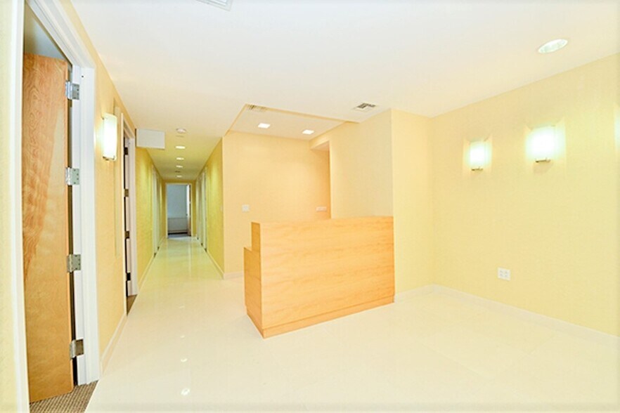 More Photos Of 800 Second Ave, New York Medical For Lease