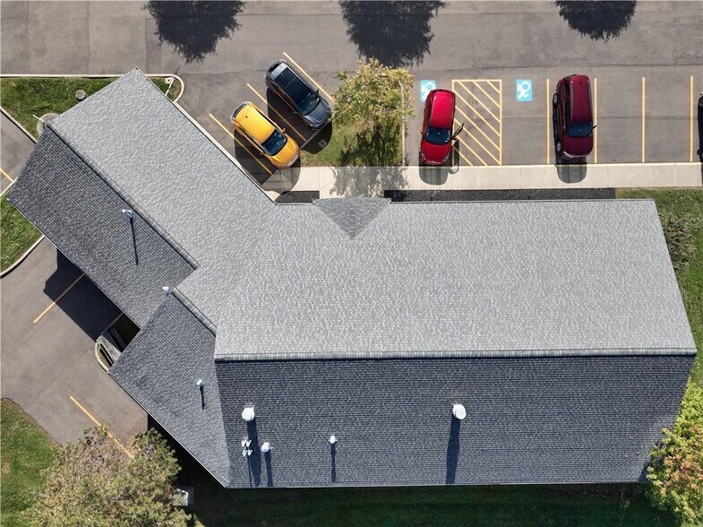 More Photos Of 226 Colonial Dr, Horseheads Office For Sale