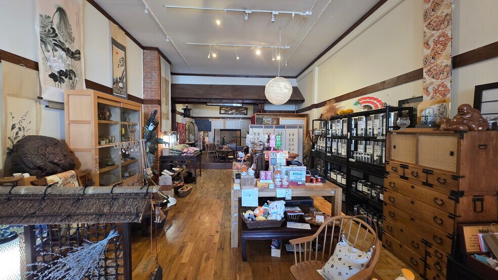 More Photos Of 920 Valencia St, San Francisco Apartments For Sale