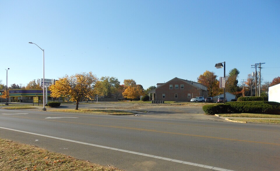 More Photos Of 216 Southland Dr, Lexington Land For Sale