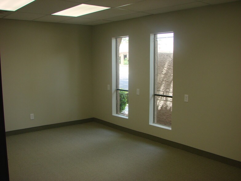 More Photos Of 3226 N Miller Rd, Scottsdale Medical For Lease