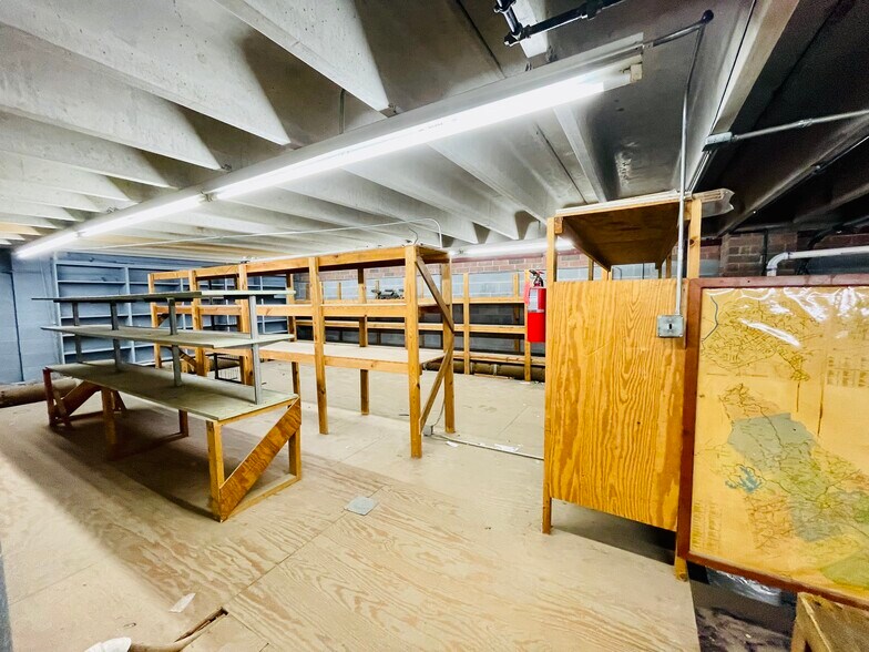 More Photos Of 500 W Fleming Dr, Morganton Warehouse For Lease