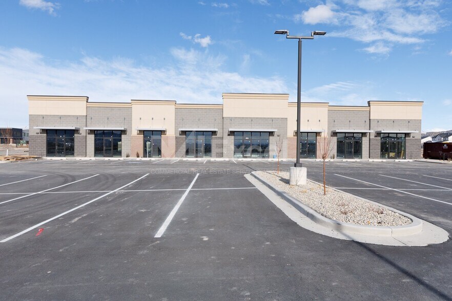 Primary Photo Of 5390 Beckman ln, Eagle Mountain Freestanding For Lease