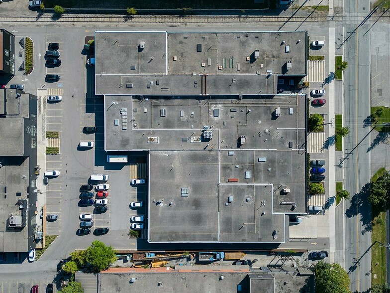 More Photos Of 212-216 Norseman St, Toronto Manufacturing For Lease