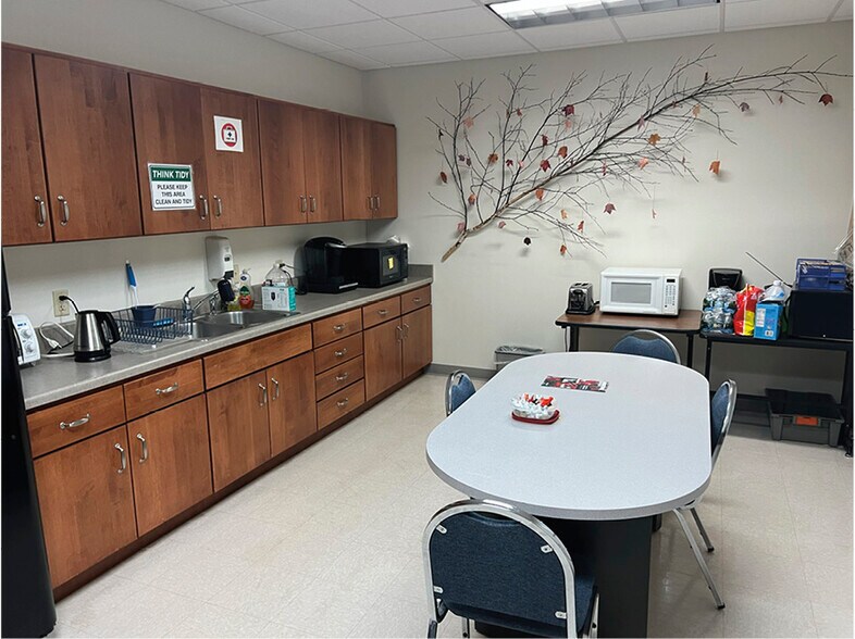 More Photos Of 51 N Brown St, Rhinelander Storefront For Sale