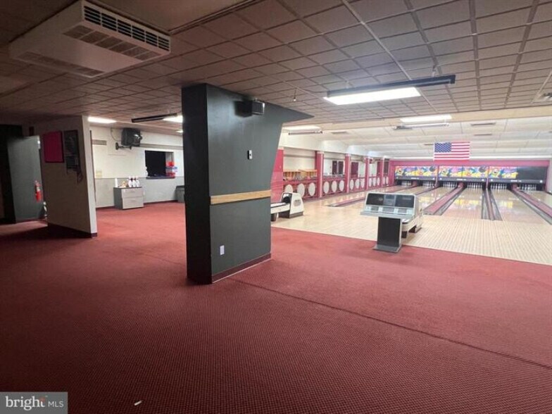 More Photos Of 80 Brady Ln, Lewistown Sports And Entertainment For Sale