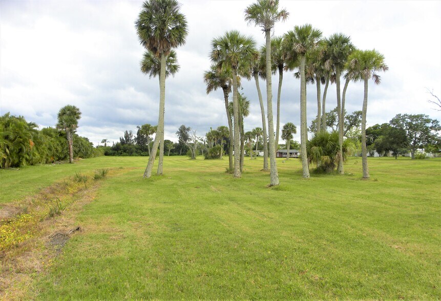 More Photos Of 35 Winar Dr, Merritt Island Land For Sale