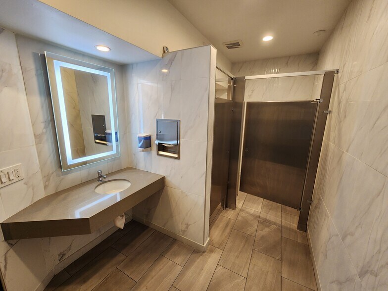 More Photos Of 312 S Juniper St, Escondido Medical For Lease