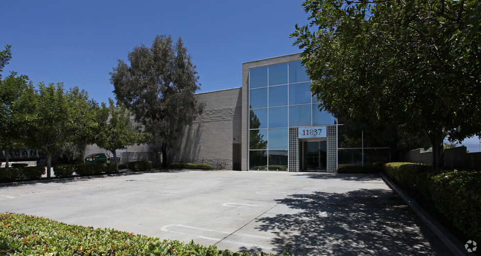 Primary Photo Of 11837 Goldring Rd, Arcadia Warehouse For Lease