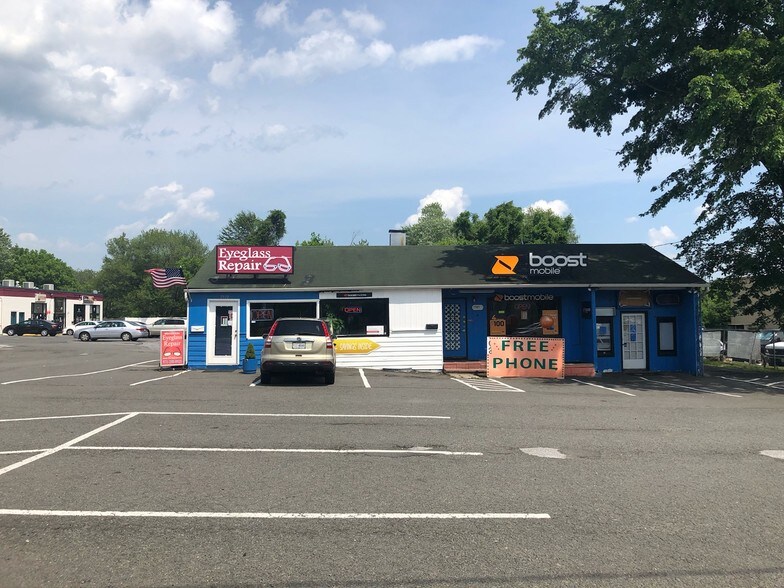 More Photos Of 7565-7569 Centreville Rd, Manassas Unknown For Lease