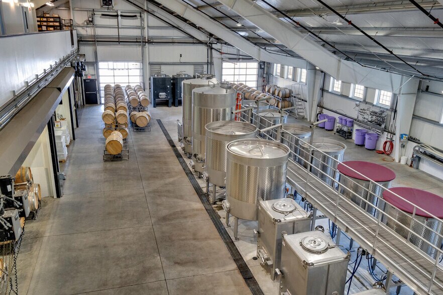 Primary Photo Of 8054 Fairplay Rd, Somerset Winery Vineyard For Sale