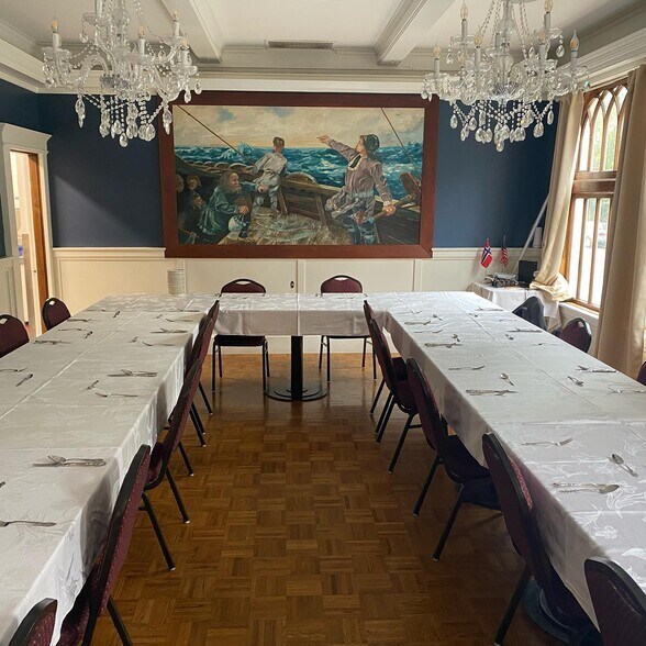 More Photos Of 1900 Fell St, San Francisco Bar For Lease