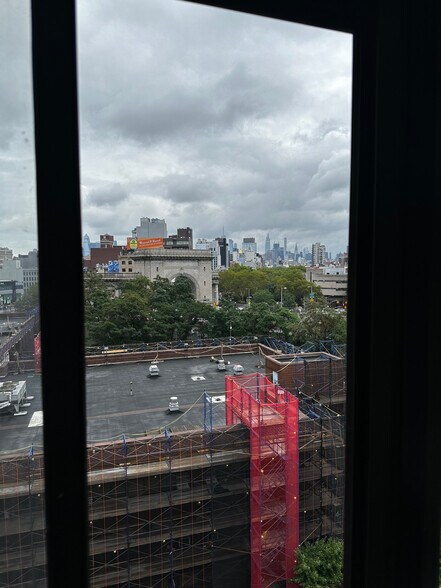 More Photos Of 47 Division St, New York Office For Sale