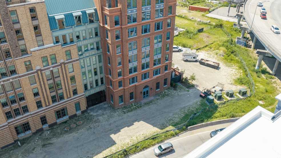 More Photos Of 40 Line St, Charleston Apartments For Lease