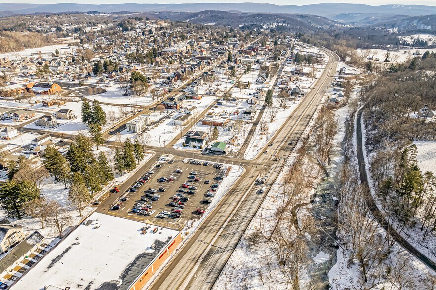 More Photos Of 116 S Walnut St, Ligonier Township Specialty For Sale