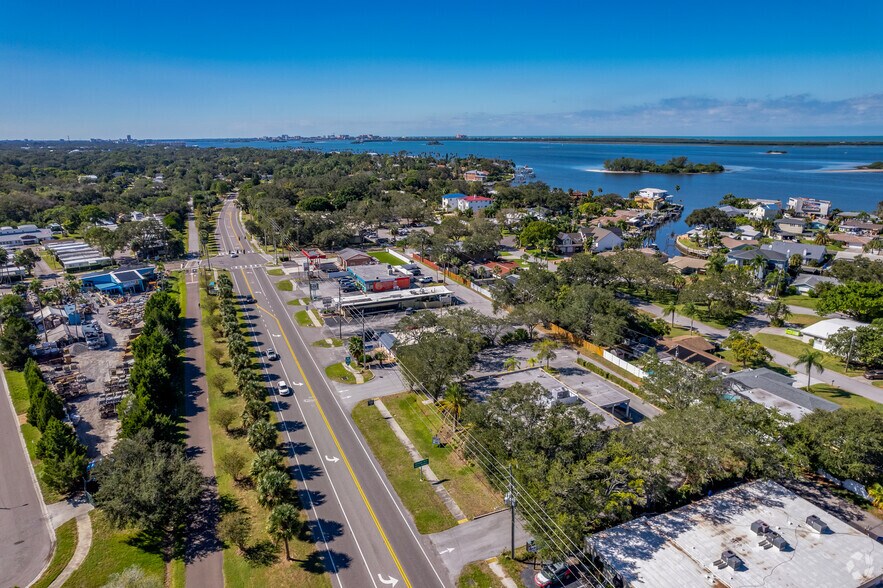 More Photos Of 2046 Bayshore Blvd, Dunedin Storefront Retail Office For Sale