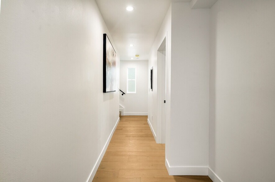 More Photos Of 6082 W 18th St, Los Angeles Apartments For Sale