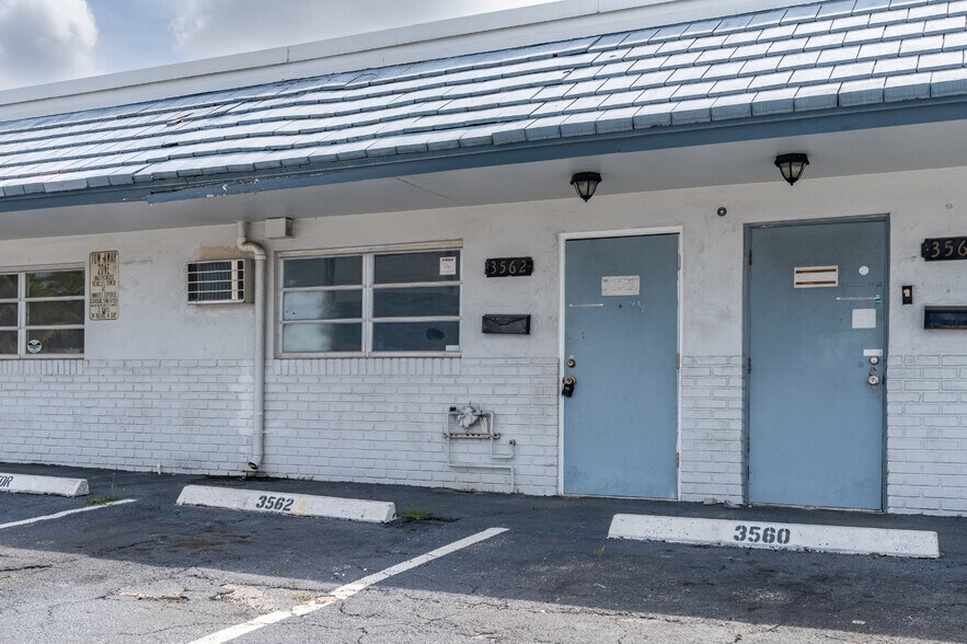 More Photos Of 3507-3530 NW 10th Ave, Oakland Park Warehouse For Lease