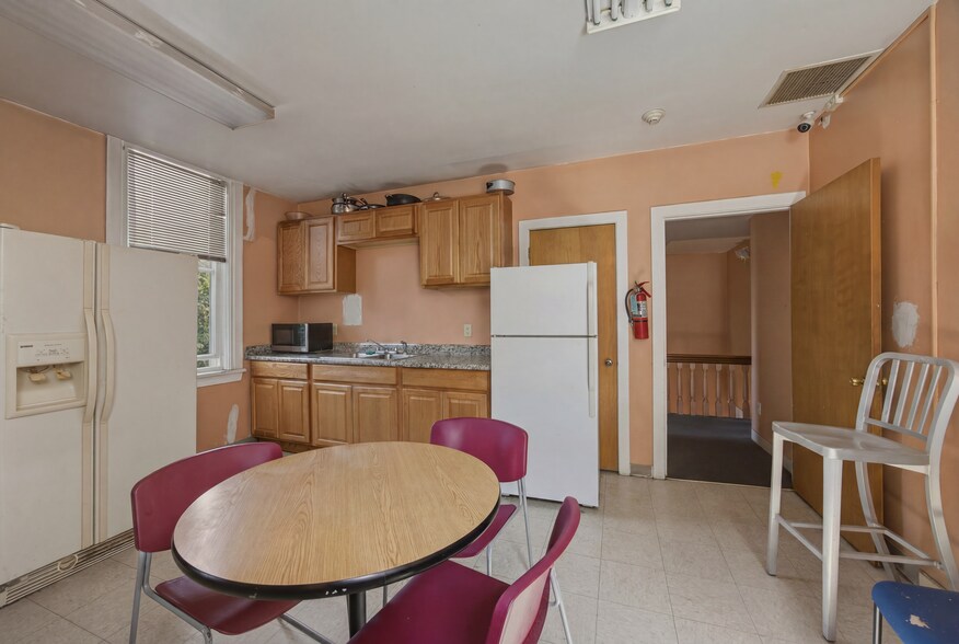 More Photos Of 512 Franklin Ave, Pittsburgh Apartments For Sale
