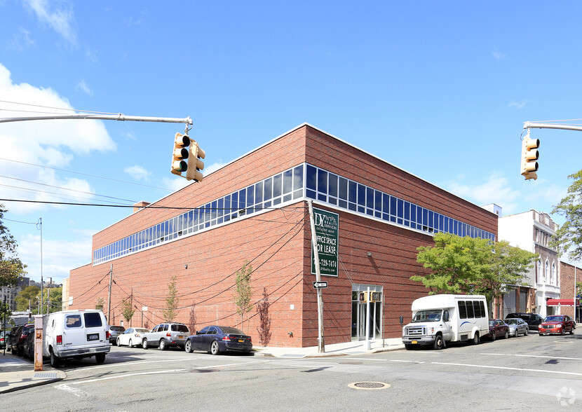 Primary Photo Of 463 E 173rd, Bronx Warehouse For Lease