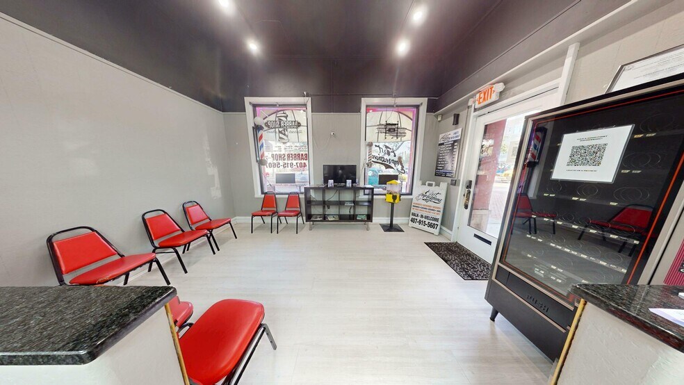 More Photos Of 101 W 1st St, Sanford Storefront For Sale